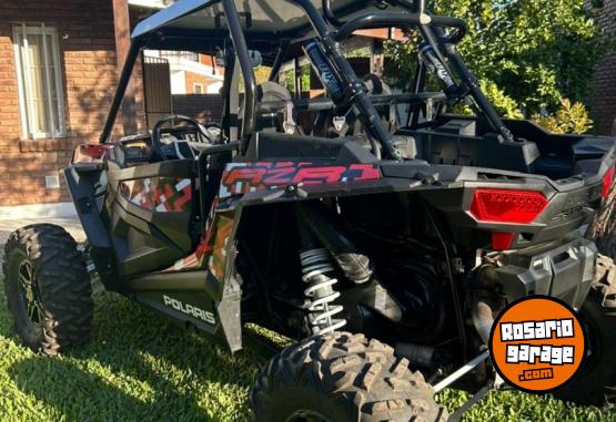 Cuatris y UTVs - Polaris RZR 1000 TURBO 2017  10000Km - En Venta