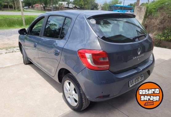 Autos - Renault Sandero 2017 GNC 130000Km - En Venta