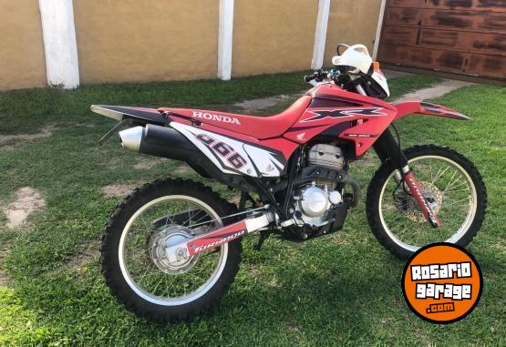 Motos - Honda tornado 250 2014 Nafta 10000Km - En Venta