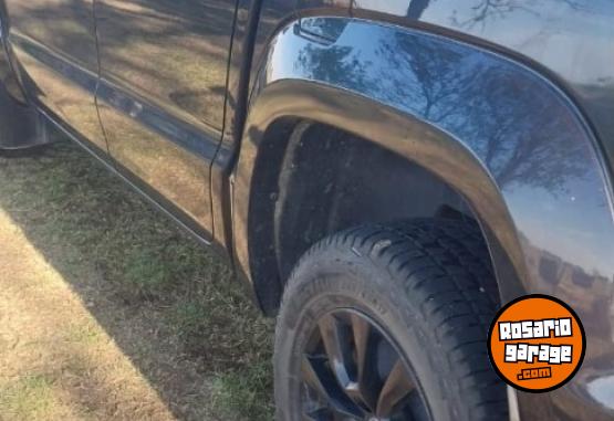 Camionetas - Volkswagen Amarok 2017 Diesel 180000Km - En Venta