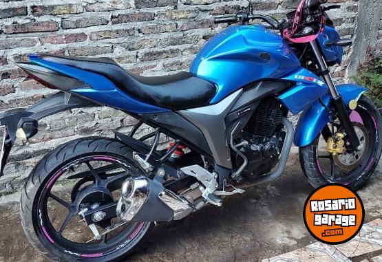 Motos - Suzuki Gixxer 2017 Nafta 20000Km - En Venta