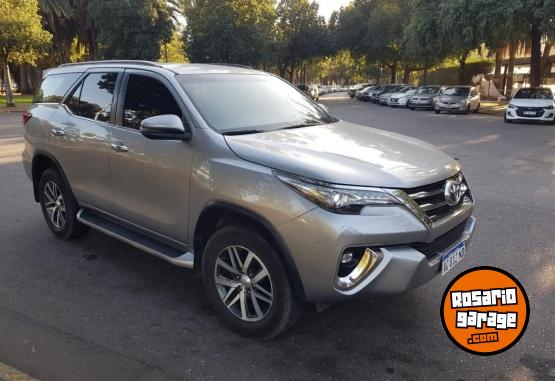 Camionetas - Toyota SW4 4X4 SRX 2.8 AT 7 ASIE 2019 Diesel 165000Km - En Venta