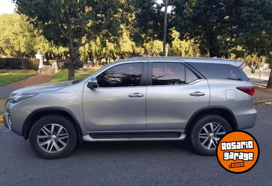 Camionetas - Toyota SW4 4X4 SRX 2.8 AT 7 ASIE 2019 Diesel 165000Km - En Venta