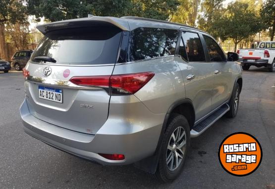 Camionetas - Toyota SW4 4X4 SRX 2.8 AT 7 ASIE 2019 Diesel 165000Km - En Venta