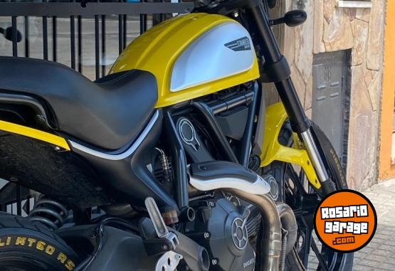 Motos - Ducati SCRAMBLER 800 ICON 2016 Nafta 22800Km - En Venta