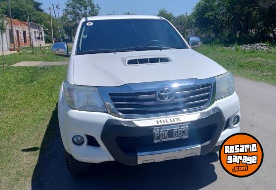 Camionetas - Toyota Hilux Srv 2015 Diesel 240000Km - En Venta