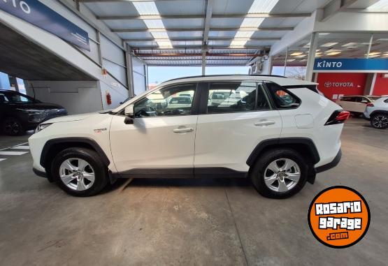 Camionetas - Toyota Rav4 Hybrid XLE 2020 Electrico / Hibrido 78000Km - En Venta