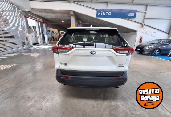 Camionetas - Toyota Rav4 Hybrid XLE 2020 Electrico / Hibrido 78000Km - En Venta