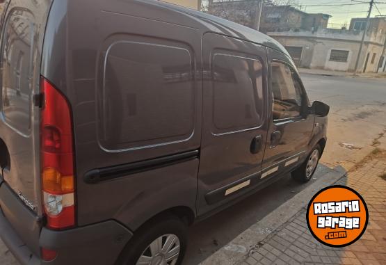 Utilitarios - Renault Kangoo 2015 Diesel 100000Km - En Venta