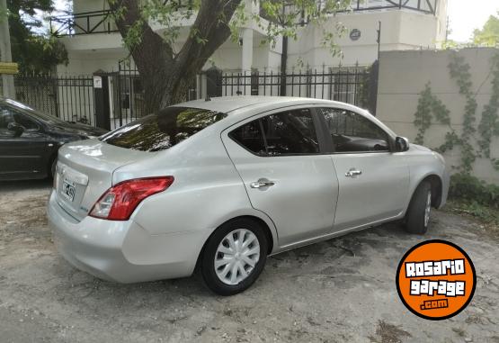 Autos - Nissan Visia  tes drive 2014 GNC 190000Km - En Venta