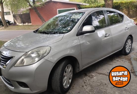 Autos - Nissan Visia  tes drive 2014 GNC 190000Km - En Venta