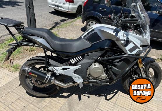 Motos - CF Mt 650 2022 Nafta 10000Km - En Venta