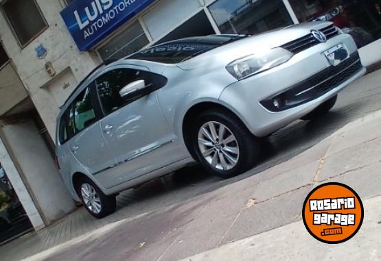 Autos - Volkswagen Suran Highline 2011 Nafta 120000Km - En Venta