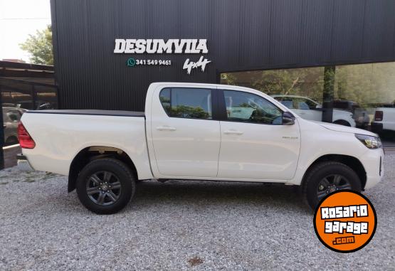 Camionetas - Toyota HILUX SR AT 0KM 2024 Diesel 0Km - En Venta