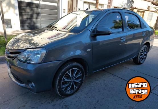 Autos - Toyota ETIOS 1.5 XLS 2014 Nafta  - En Venta