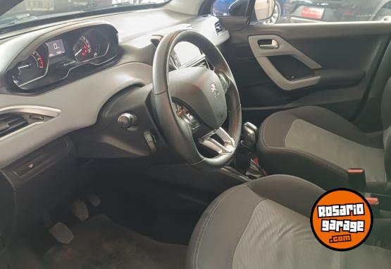 Autos - Peugeot 208 2014 Nafta 113800Km - En Venta