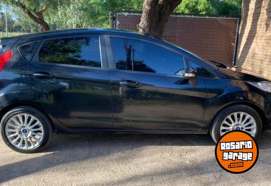 Autos - Ford Fiesta Kinetic SE 120 Cv 2015 Nafta 127000Km - En Venta