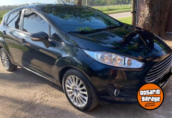 Autos - Ford Fiesta Kinetic SE 120 Cv 2015 Nafta 127000Km - En Venta