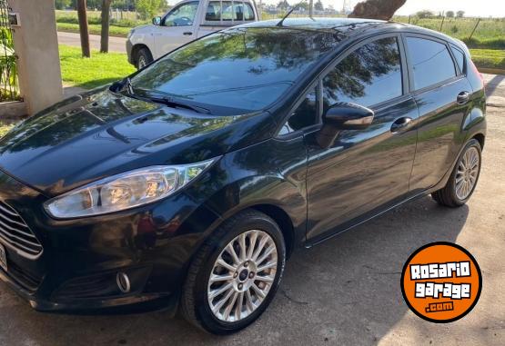 Autos - Ford Fiesta Kinetic SE 120 Cv 2015 Nafta 127000Km - En Venta