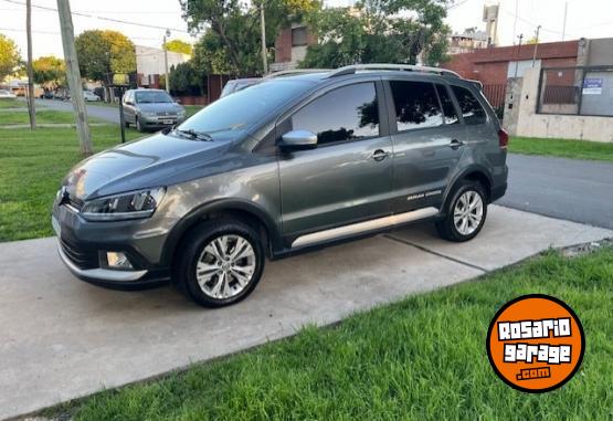 Autos - Volkswagen Suran Cross 1.6 MSI 16 V 2017 Nafta 70000Km - En Venta