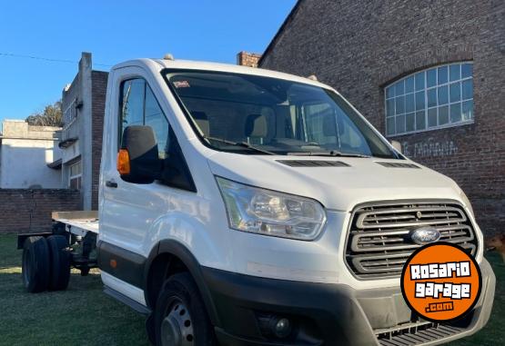 Camiones y Gras - Ford Transit Chasis 2.2 407E 2015 - En Venta