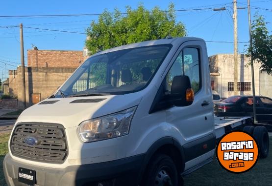 Camiones y Gras - Ford Transit Chasis 2.2 407E 2015 - En Venta