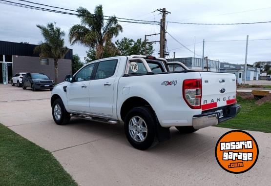 Camionetas - Ford Ranger DC 4x4 XLT 3.2L 2015 Diesel 100040Km - En Venta