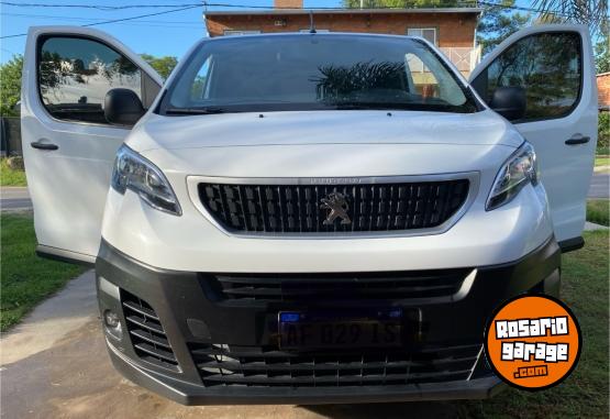 Utilitarios - Peugeot Expert 2021 Diesel 92000Km - En Venta