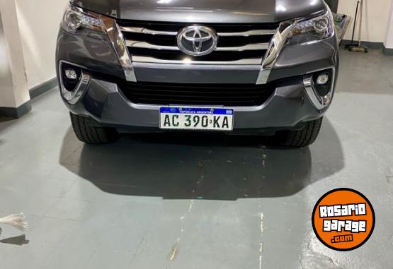 Camionetas - Toyota Hilux Sw4 2018 Diesel 225000Km - En Venta