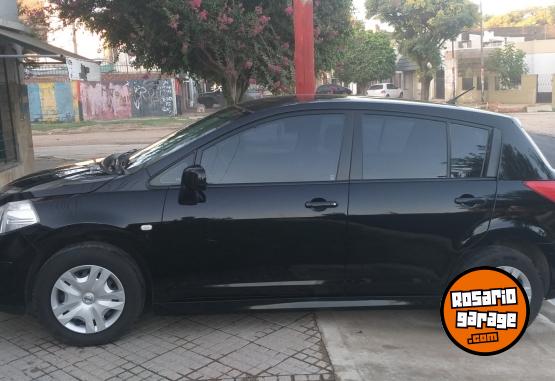 Autos - Nissan Tiida 2012 Nafta 187000Km - En Venta