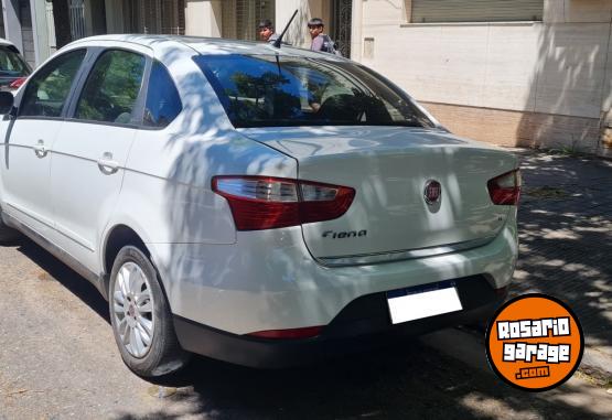 Autos - Fiat Grand Siena 2016 GNC 134000Km - En Venta