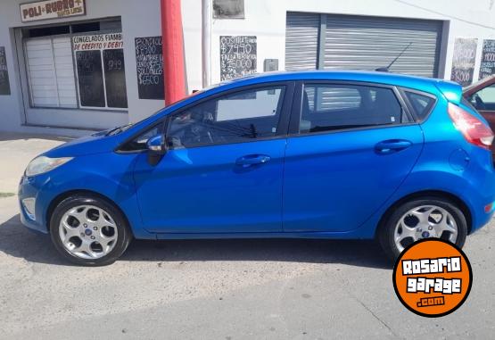 Autos - Ford Fiesta Kinetic Titanium 2012 Nafta 110000Km - En Venta