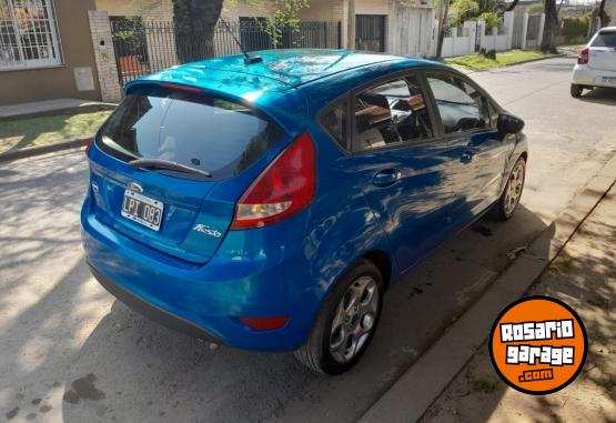 Autos - Ford Fiesta Kinetic Titanium 2012 Nafta 110000Km - En Venta