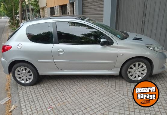 Autos - Peugeot 207 2011 Nafta 69000Km - En Venta