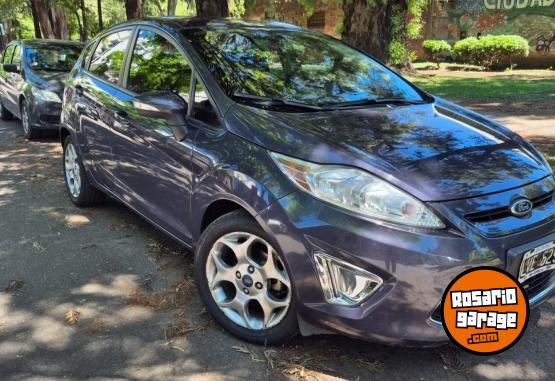 Autos - Ford Fiesta titanium 2012 Nafta 130000Km - En Venta