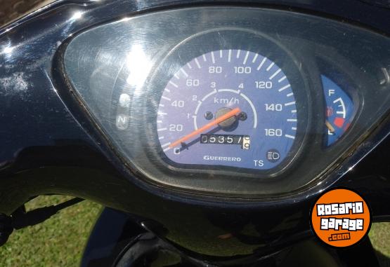 Motos - Guerrero 110 DL FULL 2023 Nafta 5300Km - En Venta