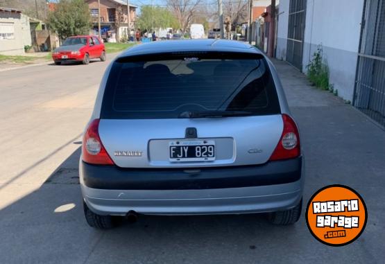 Autos - Renault Clio 2006 Nafta 200000Km - En Venta