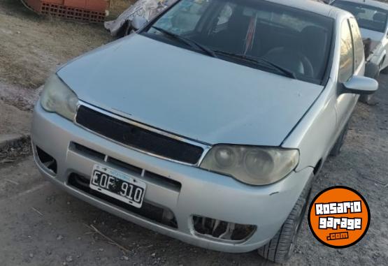 Autos - Fiat Palio 2005 GNC 250000Km - En Venta