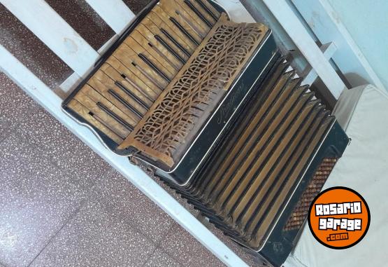 Instrumentos Musicales - Acordeon a piano. - En Venta