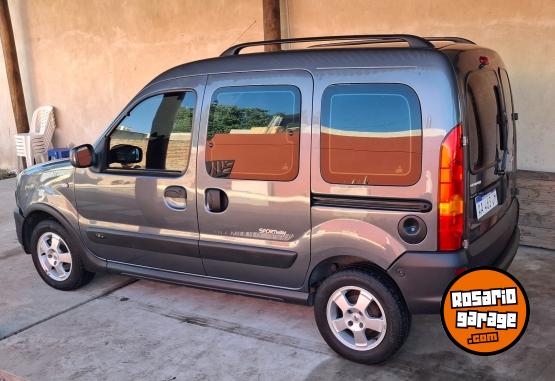 Utilitarios - Renault Kangoo Sportway 2016 Nafta 115000Km - En Venta