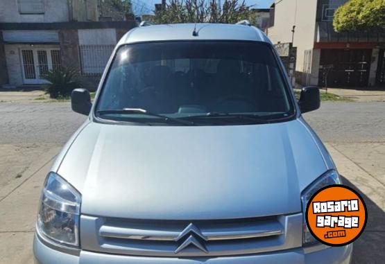 Utilitarios - Citroen Berlingo XTR 2021 Diesel 35000Km - En Venta