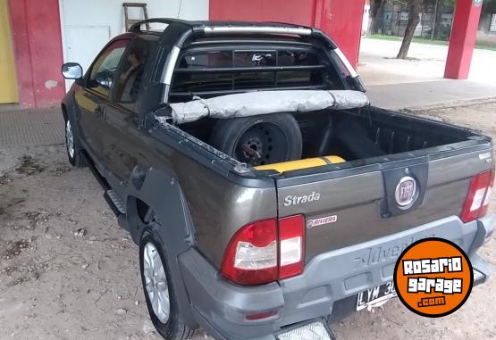 Camionetas - Fiat Strada 2012 GNC 258000Km - En Venta