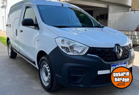 Utilitarios - Renault Kangoo 2018 Nafta 83000Km - En Venta