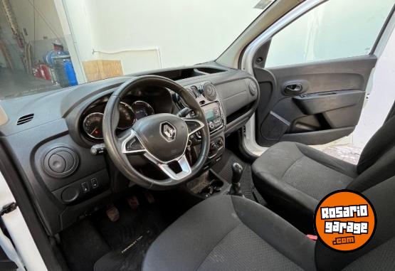 Utilitarios - Renault Kangoo 2018 Nafta 83000Km - En Venta