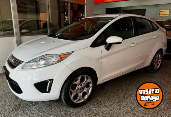 Autos - Ford FIESTA KINETIC DESIGN 2013 Nafta 142000Km - En Venta