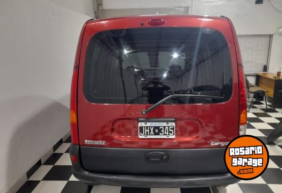 Utilitarios - Renault Kangoo partner berlingo 2010 GNC 1Km - En Venta