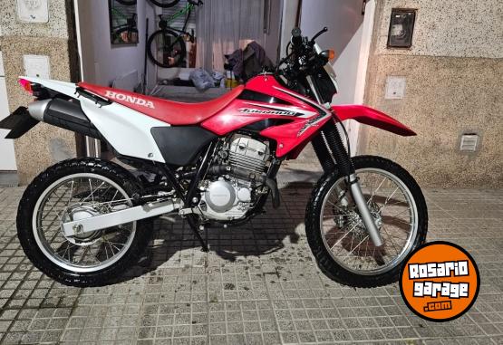 Motos - Honda Xr 250 Tornado 2016 Nafta 8581Km - En Venta