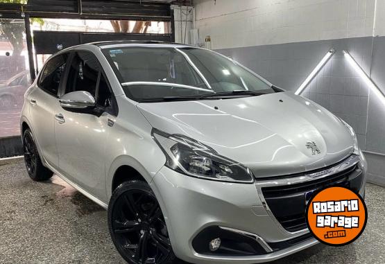 Autos - Peugeot 208 urban tech 2019 Nafta 20000Km - En Venta