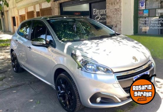 Autos - Peugeot 208 urban tech 2019 Nafta 20000Km - En Venta