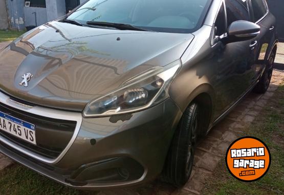 Autos - Peugeot Active 2016 Nafta 134000Km - En Venta